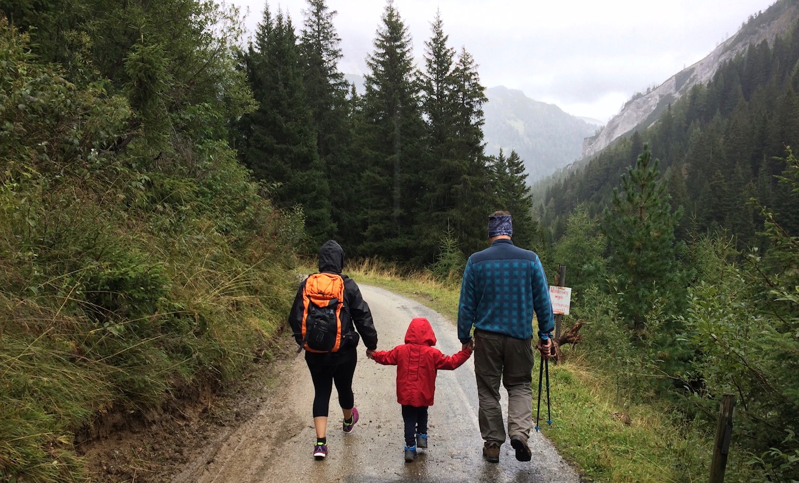 Grandparents: Take a Hike with Your Grandchildren